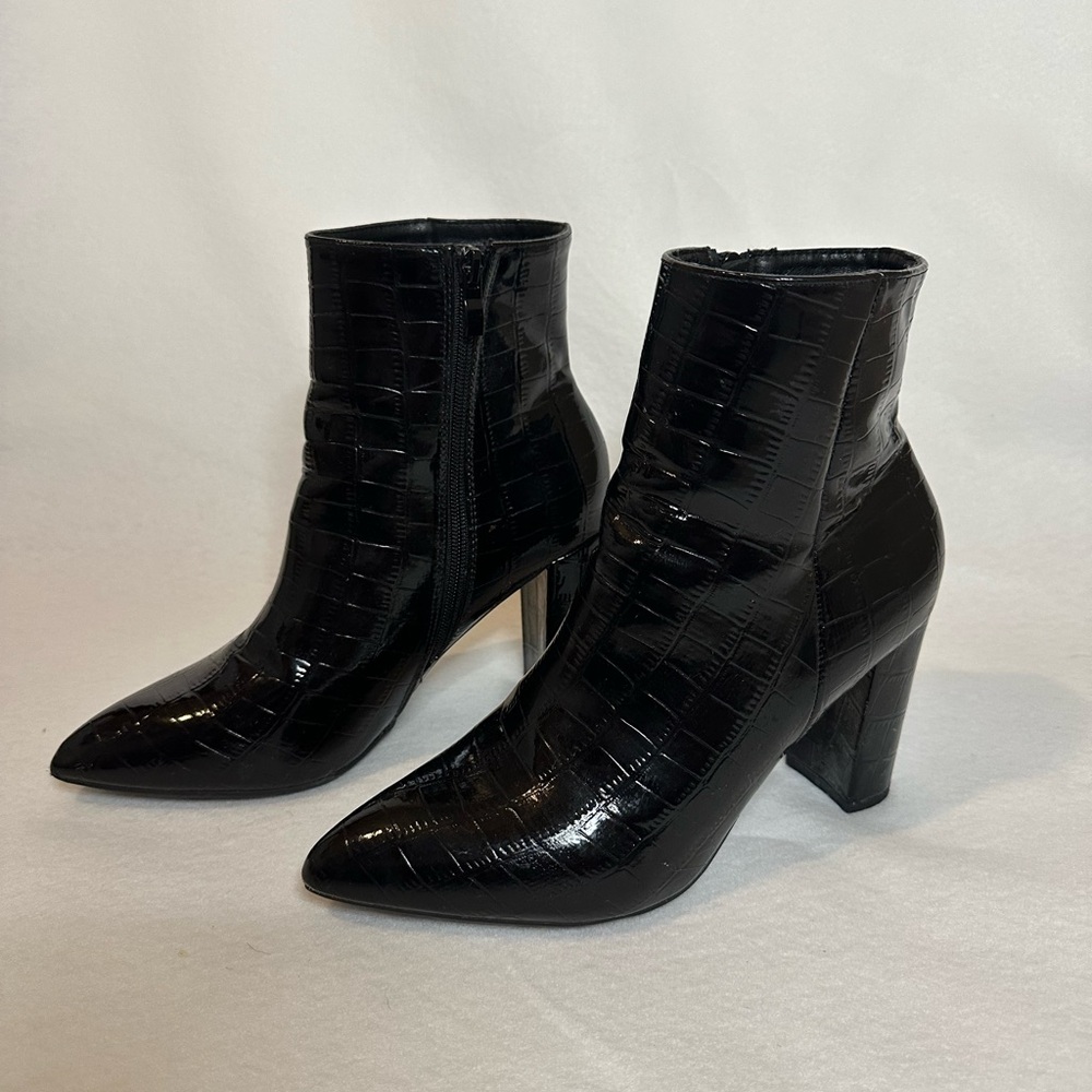 Shein Crocodile Pattern Black Ankle Boots🖤